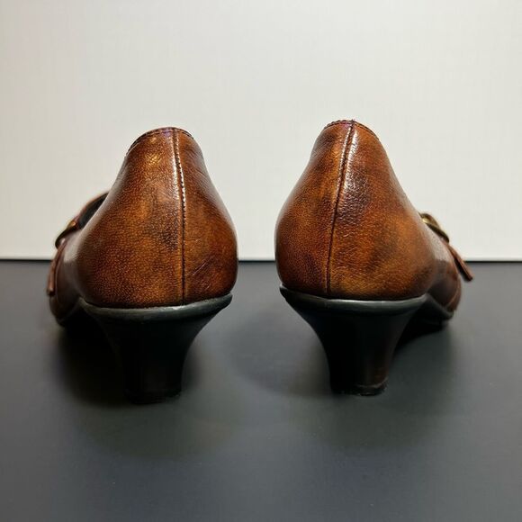 Womens NOVECENTO Brown Leather Pointed Toe Heels / Size 6.5 Narrow - EU 37 - Picture 5 of 9